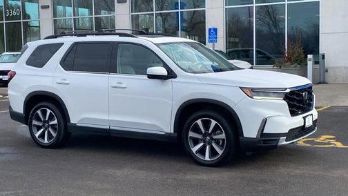 2023 Honda Pilot Touring