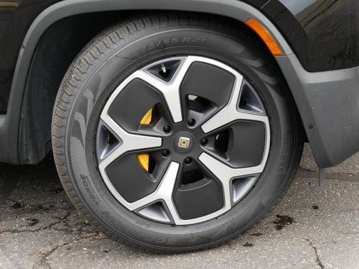 2022 Rivian R1S Launch Edition