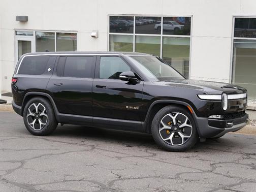 2022 Rivian R1S Launch Edition