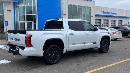 2025 Toyota Tundra Hybrid Platinum