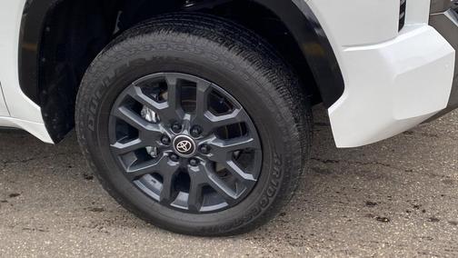 2025 Toyota Tundra Hybrid Platinum