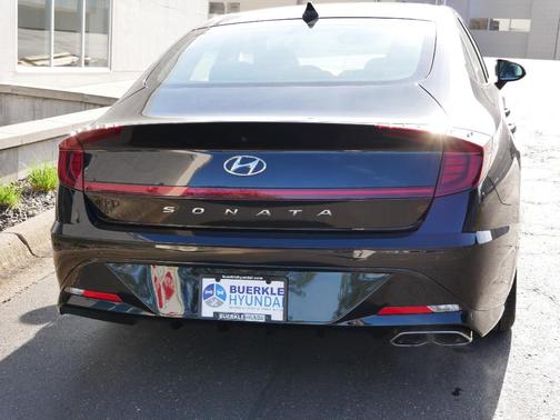 2022 Hyundai SONATA SEL