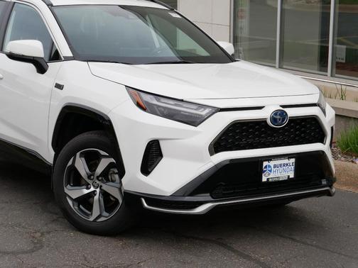 2024 Toyota RAV4 Prime SE