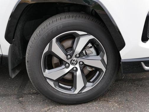 2024 Toyota RAV4 Prime SE