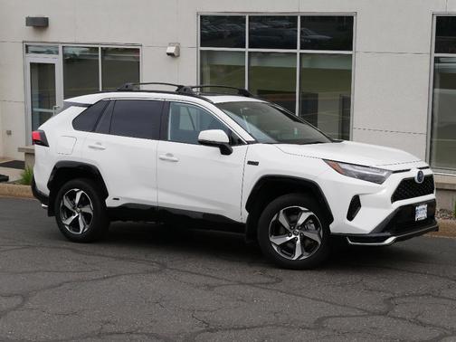 2024 Toyota RAV4 Prime SE