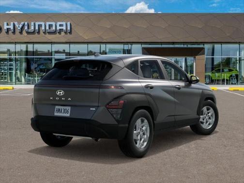 2025 Hyundai KONA SE