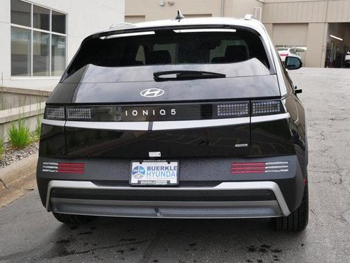 2025 Hyundai IONIQ 5 SEL