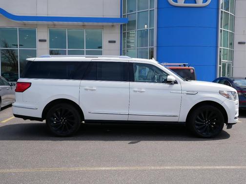 2021 Lincoln Navigator L Reserve