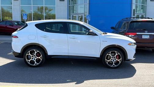 Alfa White 2024 Alfa Romeo Tonale Veloce