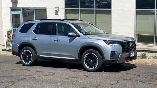 Solar Silver Metallic 2026 Honda Pilot Sport
