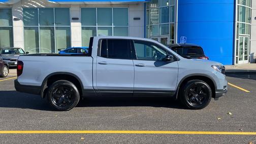 2023 Honda Ridgeline Black Edition
