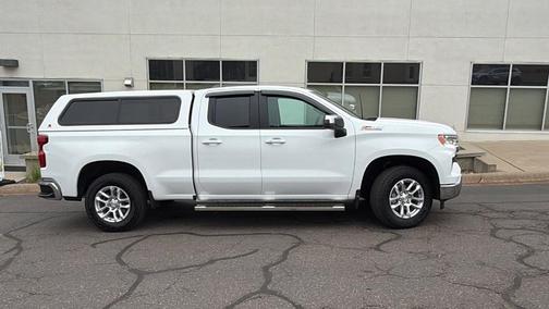 Summit White 2025 Chevrolet Silverado 1500 LT
