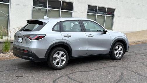 Lunar Silver Metallic 2024 Honda HR-V LX
