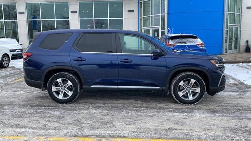 2023 Honda Pilot EX-L 8-Passenger