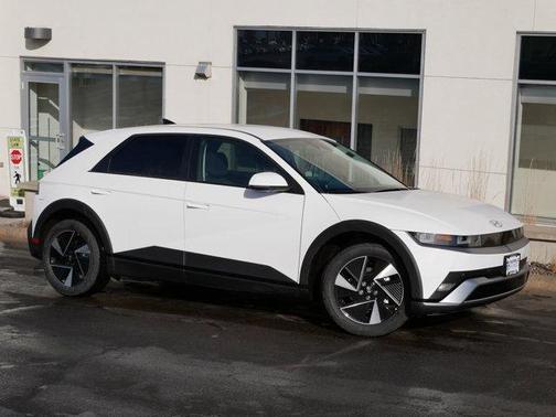 2025 Hyundai IONIQ 5 SE Standard Range
