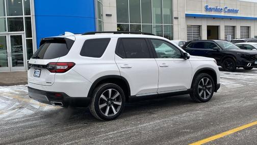 2024 Honda Pilot Touring