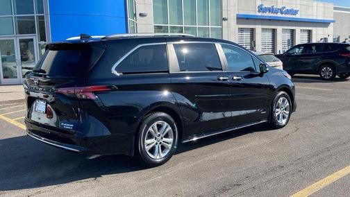 2021 Toyota Sienna Platinum