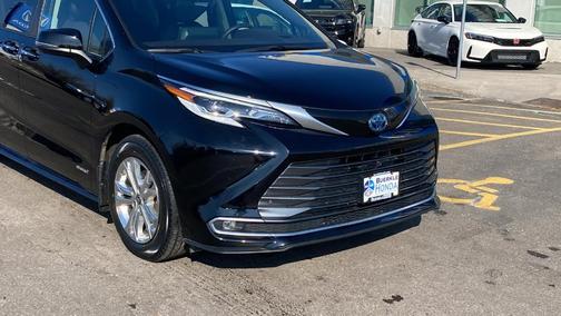 2021 Toyota Sienna Limited