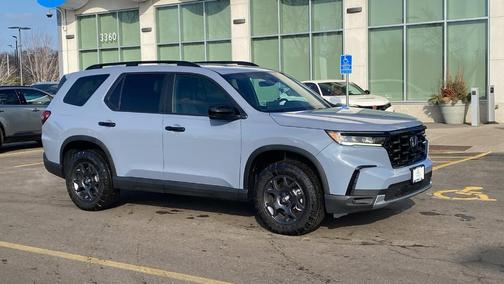 2025 Honda Pilot TrailSport
