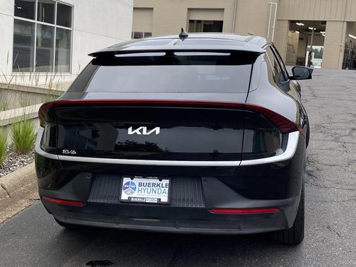 2024 Kia EV6 Light Long Range