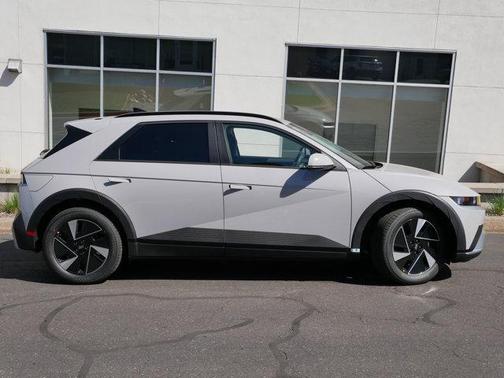 2025 Hyundai IONIQ 5 SEL