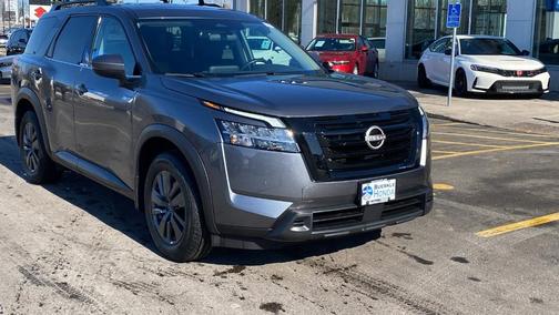 2022 Nissan Pathfinder SV