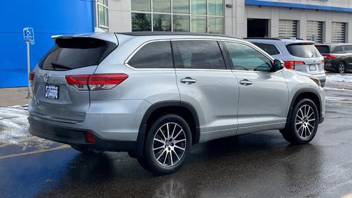 2018 Toyota Highlander SE