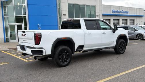 Summit White 2025 GMC Sierra 2500 AT4