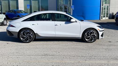 2025 Hyundai IONIQ 6 SEL