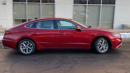 2023 Hyundai SONATA SEL