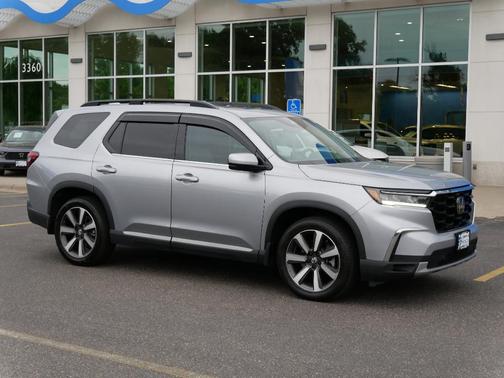 2023 Honda Pilot Touring