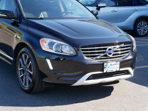 2017 Volvo XC60 T6 Dynamic
