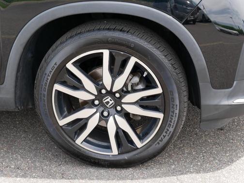 2019 Honda Pilot Touring 8-Passenger