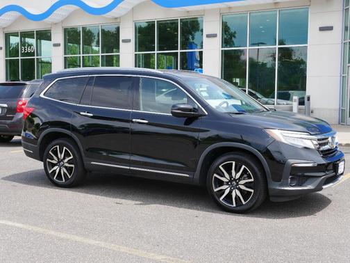 2019 Honda Pilot Touring 8-Passenger