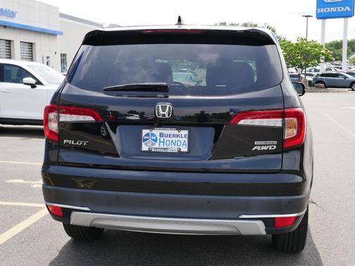 2019 Honda Pilot Touring 8-Passenger