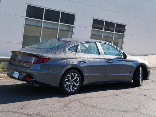 2022 Hyundai SONATA SEL