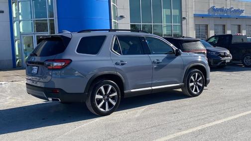 2025 Honda Pilot Touring