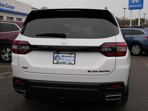 2025 Honda Pilot Black Edition
