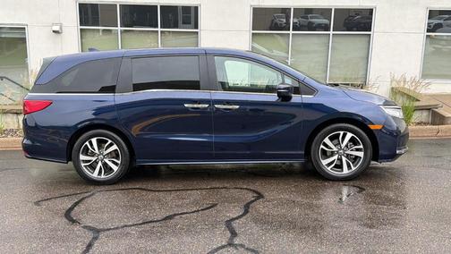 Obsidian Blue Pearl 2024 Honda Odyssey Touring