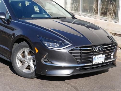 2022 Hyundai SONATA SE