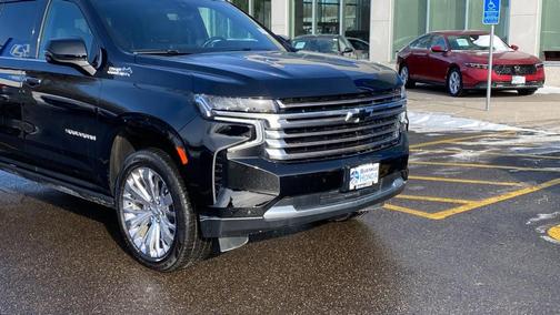 2022 Chevrolet Suburban High Country