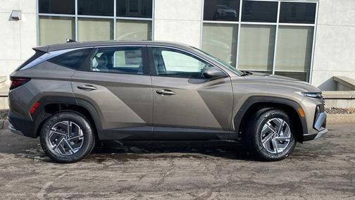 2026 Hyundai TUCSON Hybrid Blue SE