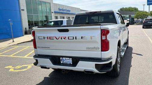 Iridescent Pearl Tricoat 2021 Chevrolet Silverado 1500 High Country