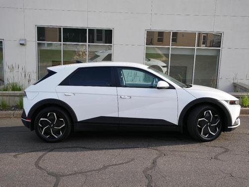 2023 Hyundai IONIQ 5 SE