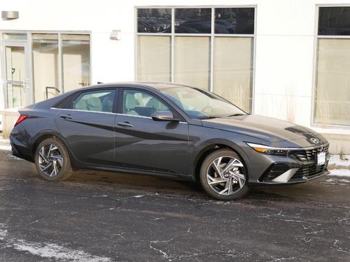 2025 Hyundai ELANTRA HEV Limited