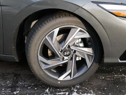 2025 Hyundai ELANTRA HEV Limited