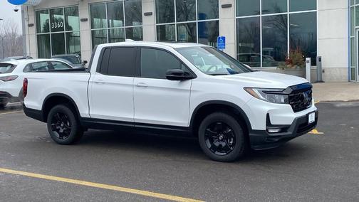 Platinum White Pearl 2025 Honda Ridgeline Black Edition
