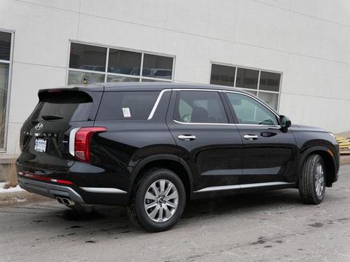 2025 Hyundai PALISADE SE