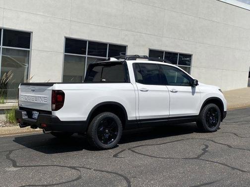 2025 Honda Ridgeline Black Edition