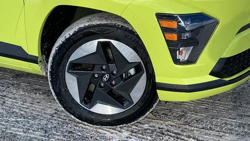 2024 Hyundai KONA EV SEL